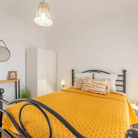 Apartamento Apartamento T2 Fredjo *